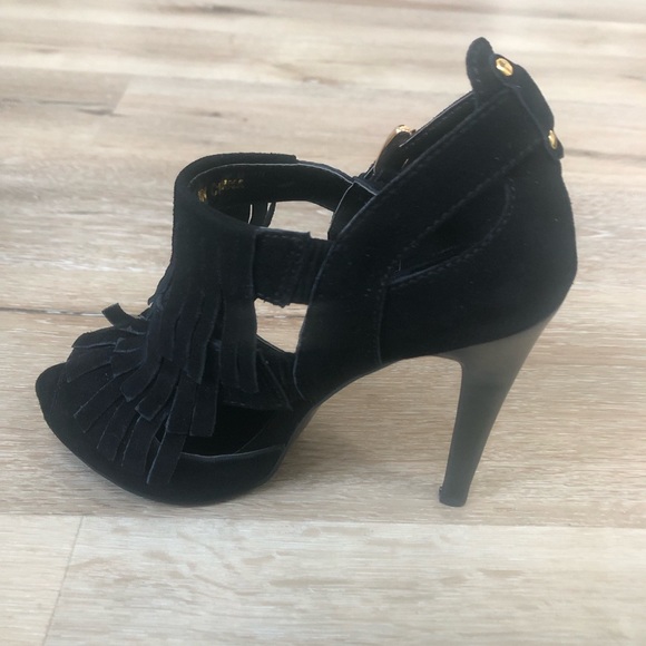 NEW N.Y.L.A ‘Kirby’ Black Suede Open Toe Fringe Bootie Heels, Size 6 - Picture 7 of 9